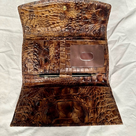 Brahmin Dillard’s 75th Anniversary Limited Edition Purse & matching wallet. - Picture 11 of 12